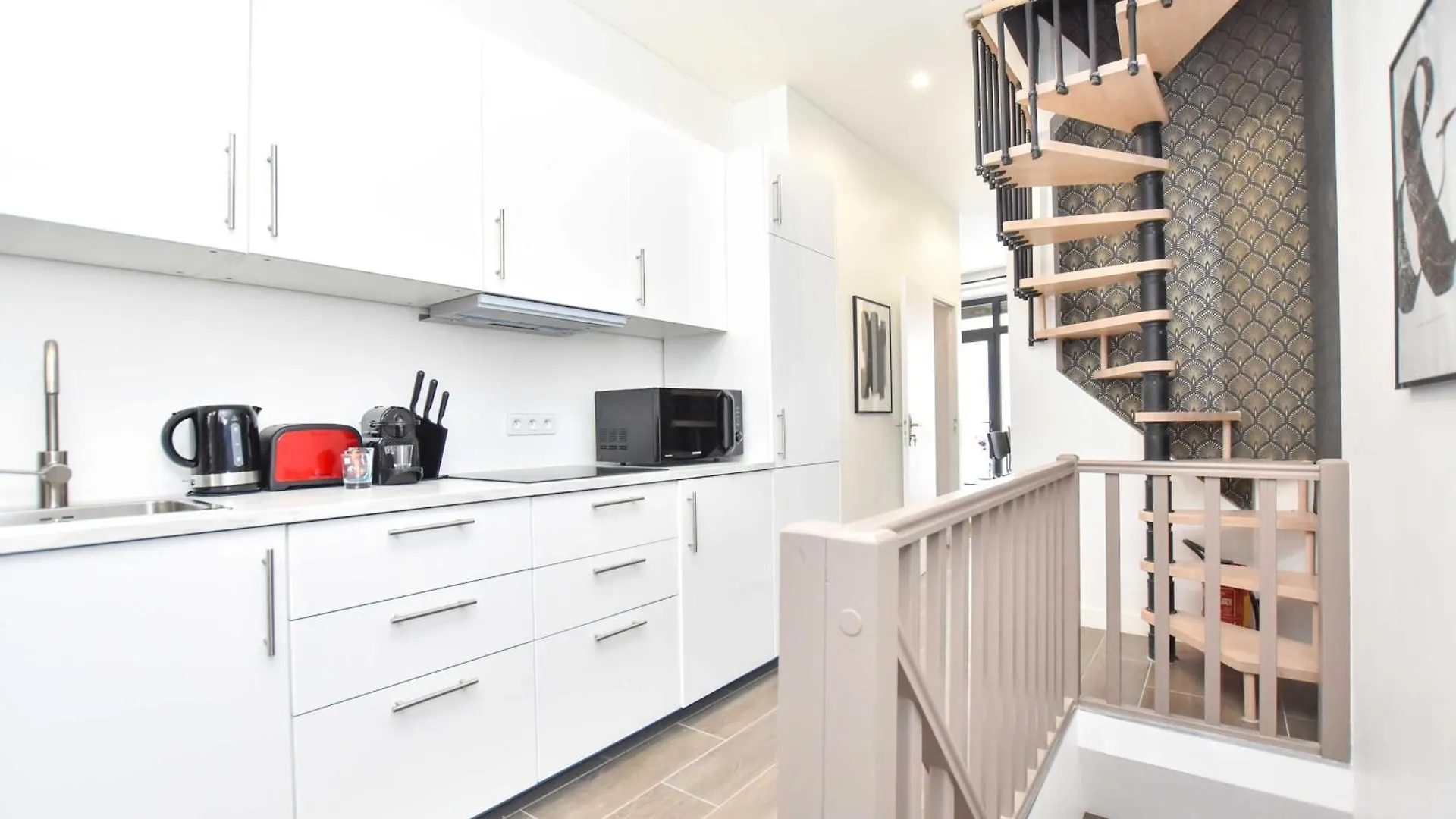 Family - 4br - 10p - Menilmontant Apartment