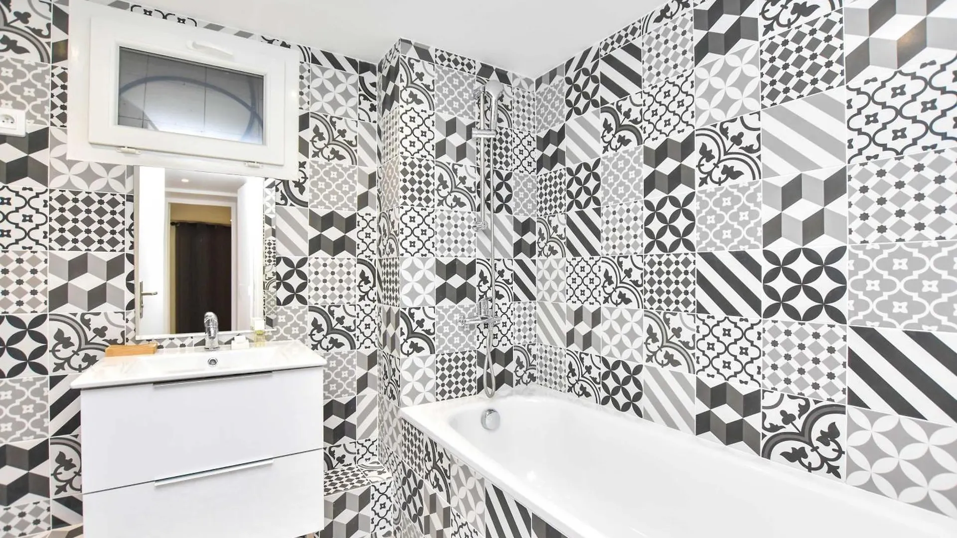 Apartment Family - 4br - 10p - Menilmontant Paris